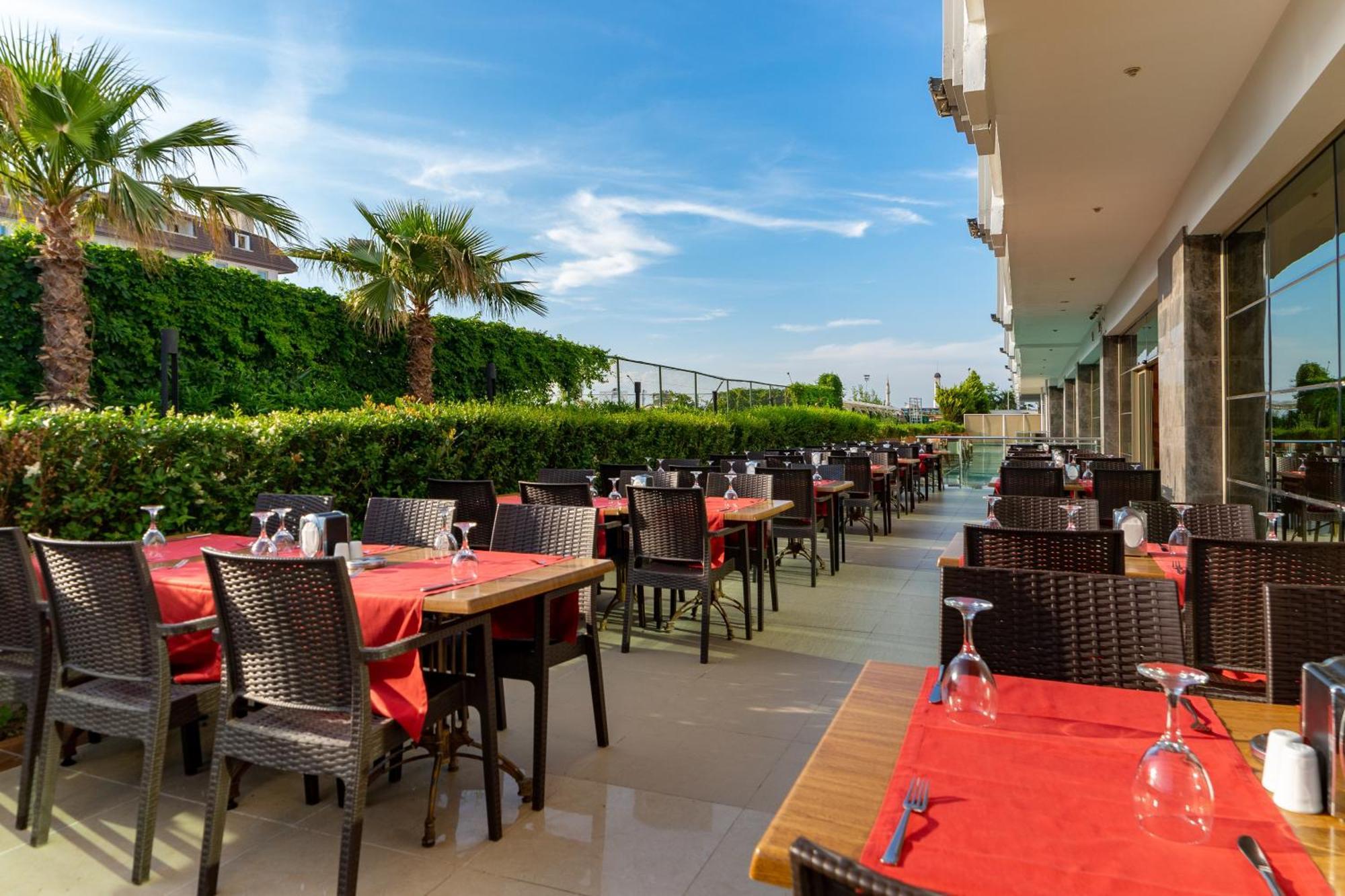 Armas Life Belek Hotel Bagian luar foto