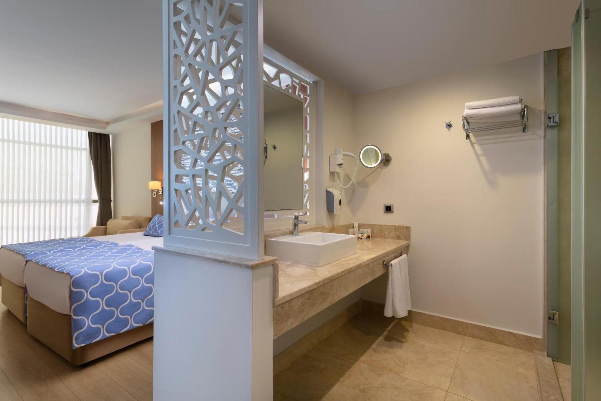 Armas Life Belek Hotel Ruang foto